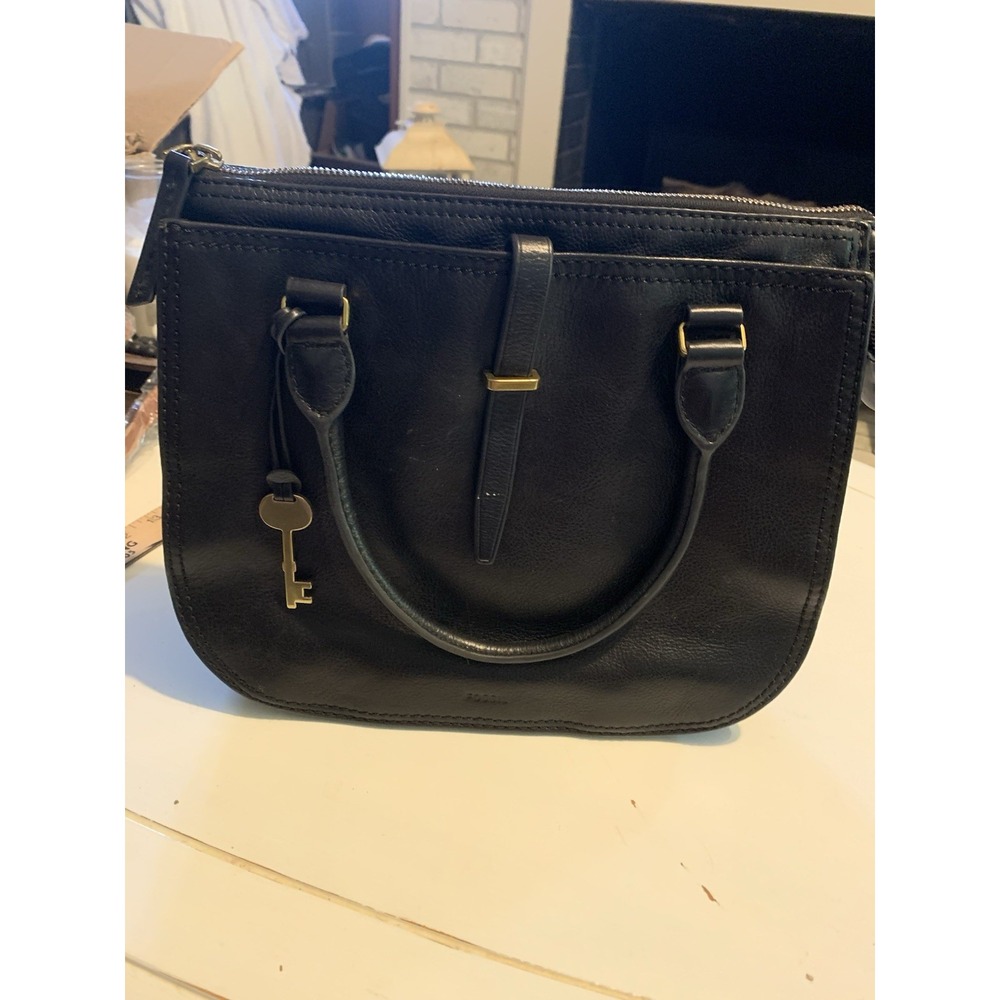 Fossil‎ Black Leather Satchel Tote Handbag Brass Key Charm Medium Structured - Picture 3 of 15